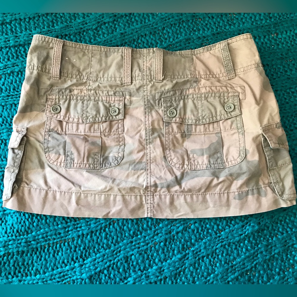 Y2k Hollister mini camo cargo skirt - Picture 10 of 16